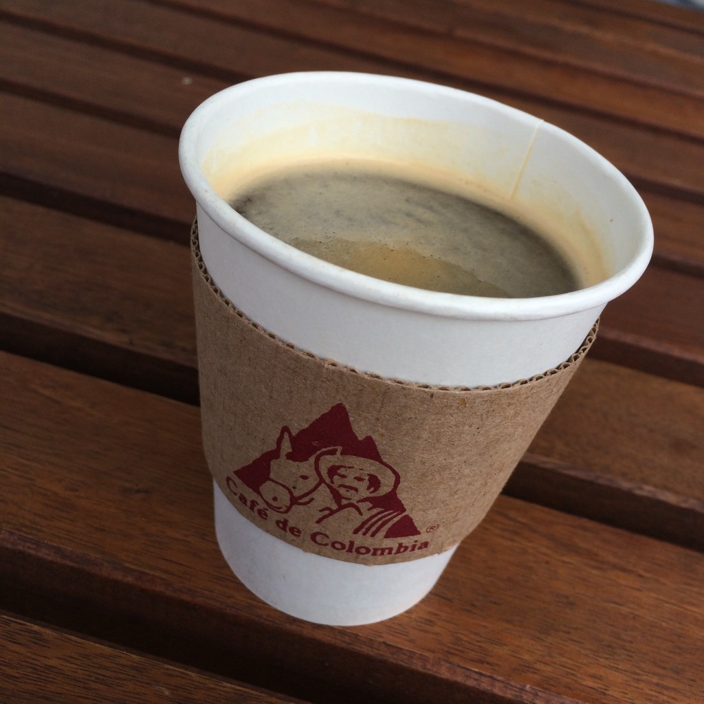 Tasse en papier de café de Colombie