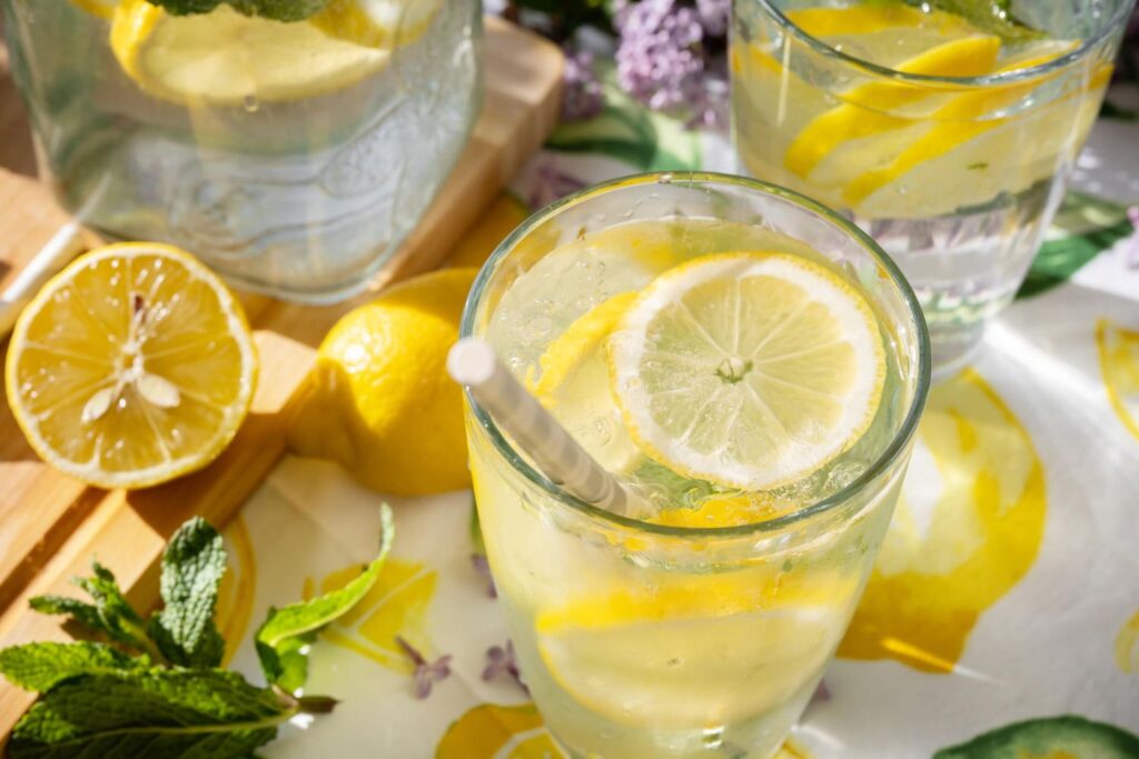 mélange de vinaigre citron boisson