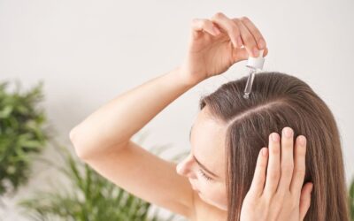 Eau de rose pour les cheveux : bienfaits et utilisation