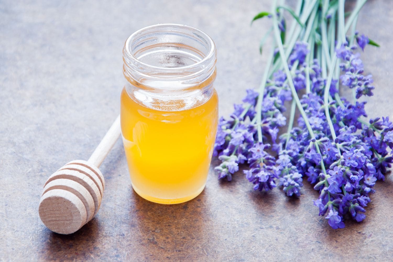 3 bienfaits du miel de lavande validés par des recherches - Au Paradis du  Thé