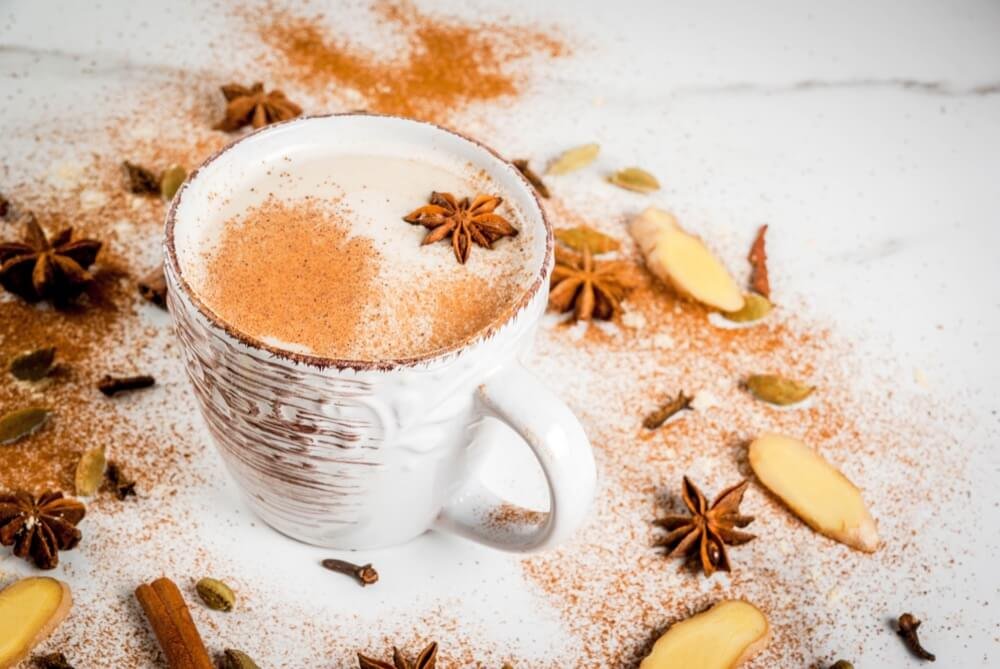 thé au lait et aux épices